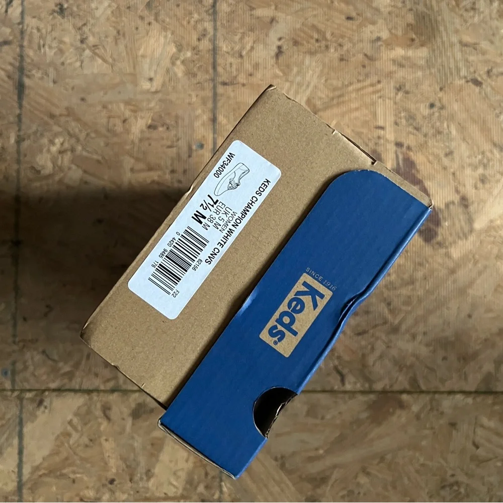 NWT & BOX Keds Women Classic Canvas Sneakers - Picture 11 of 11